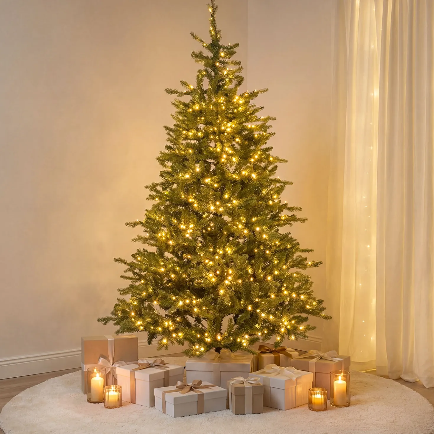 Albero Alpino in finto pino 210 cm, 500 led integrati bianco caldo