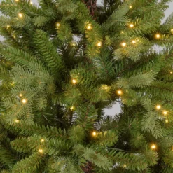 Albero Alpino in finto pino 210 cm, 500 led integrati bianco caldo
