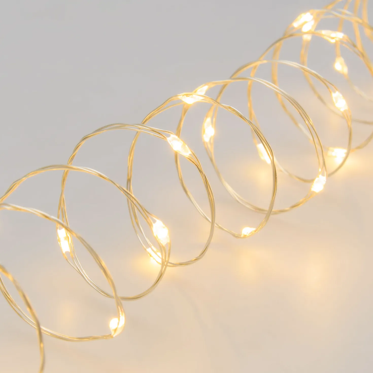 Catena argento 22,5 m, 300 microled bianco caldo