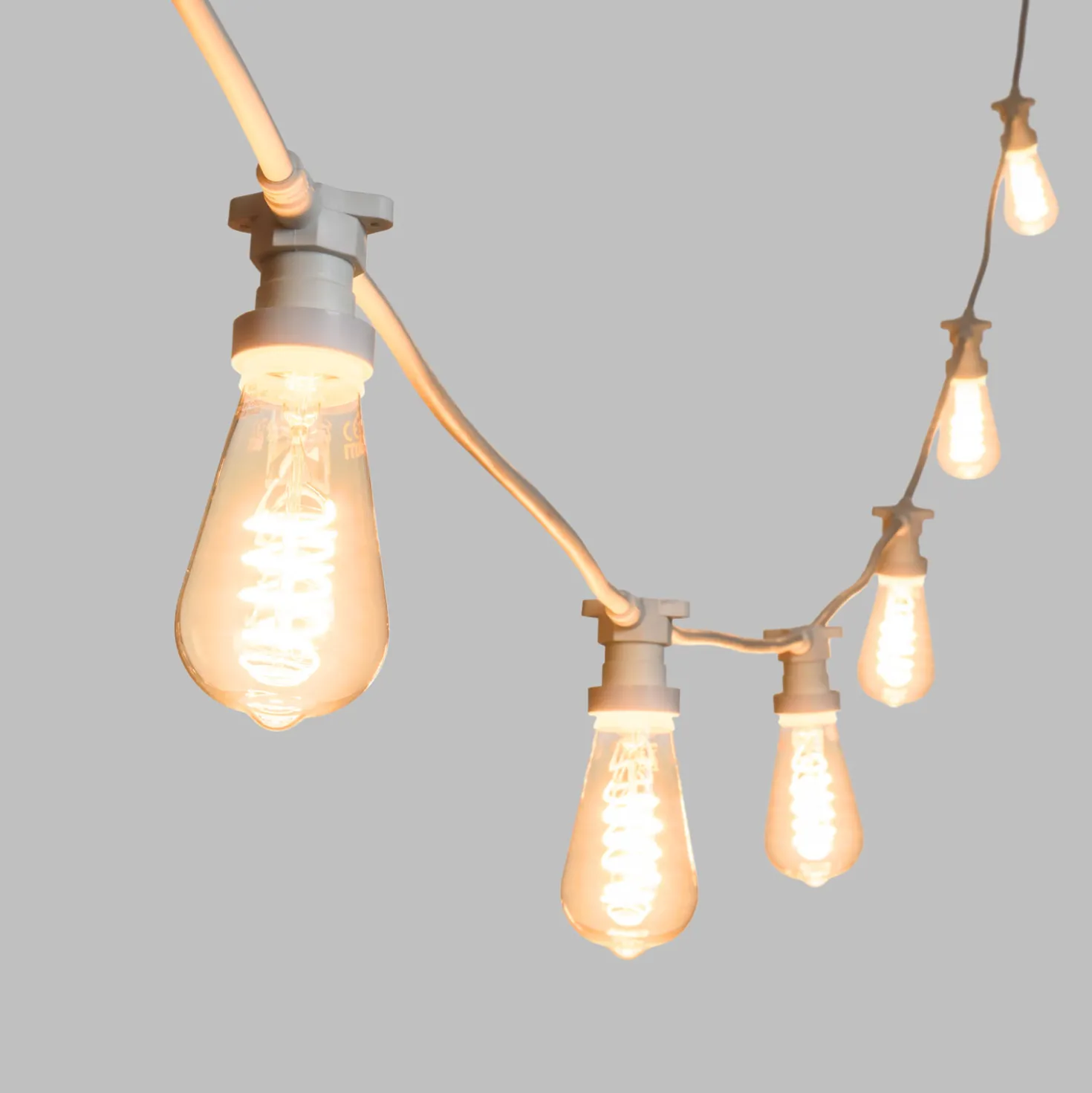 Catena 5 m, 8 lampadine Edison Ø 64 mm di 4 Watt, led a spirale, cavo bianco, prolungabile