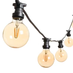 Catena 5 m, 5 lampadine led globo Ø 95 mm di 4 watt, dimmerabili, cavo nero, prolungabile