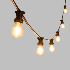 Catena 5 m, 16 lampadine led goccia Ø 60 mm di 4 Watt, cavo nero, prolungabile