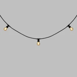 Catena 5 m, 8 lampadine led goccia Ø 67 mm di 8 Watt dimmerabili, cavo nero, prolungabile