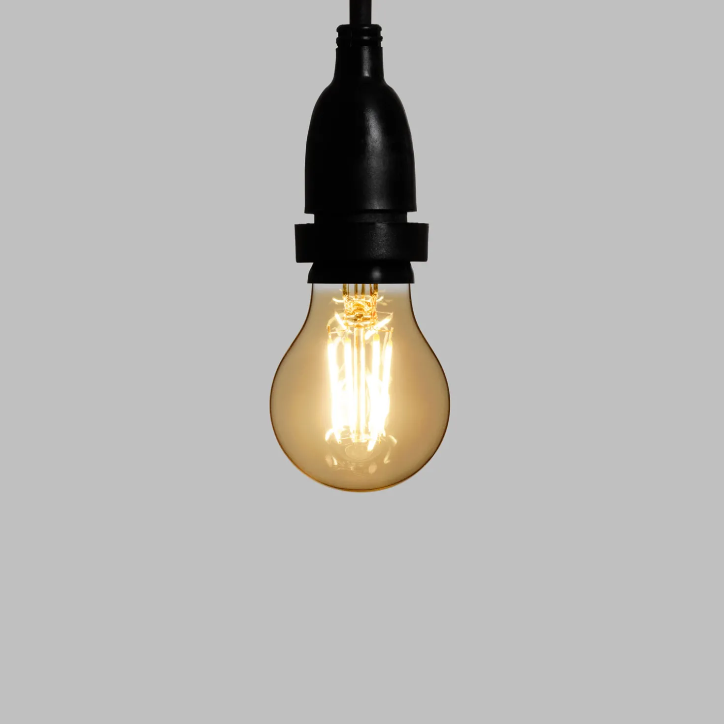 Catena 5 m 8 lampadine led pendenti goccia Ø 60 mm 4 Watt, dimmerabili, h 70 cm, prolungabile