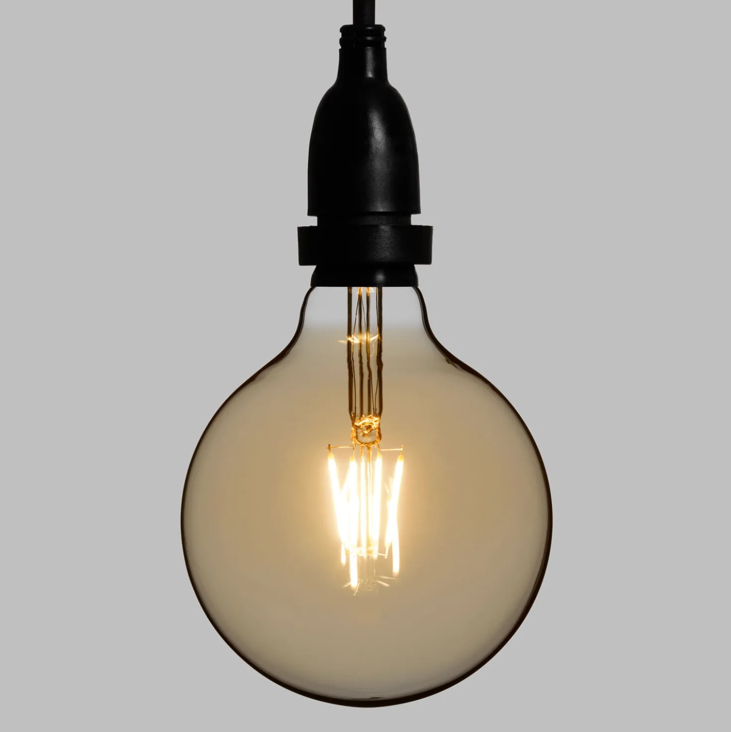 Catena 5 m, 8 lampadine led pendenti globo Ø 125 mm di 4 Watt, h 30 cm, prolungabile