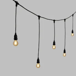 Catena 5 m, 8 lampadine led pendenti goccia Ø 60 mm di 4 Watt, h 70 cm, prolungabile