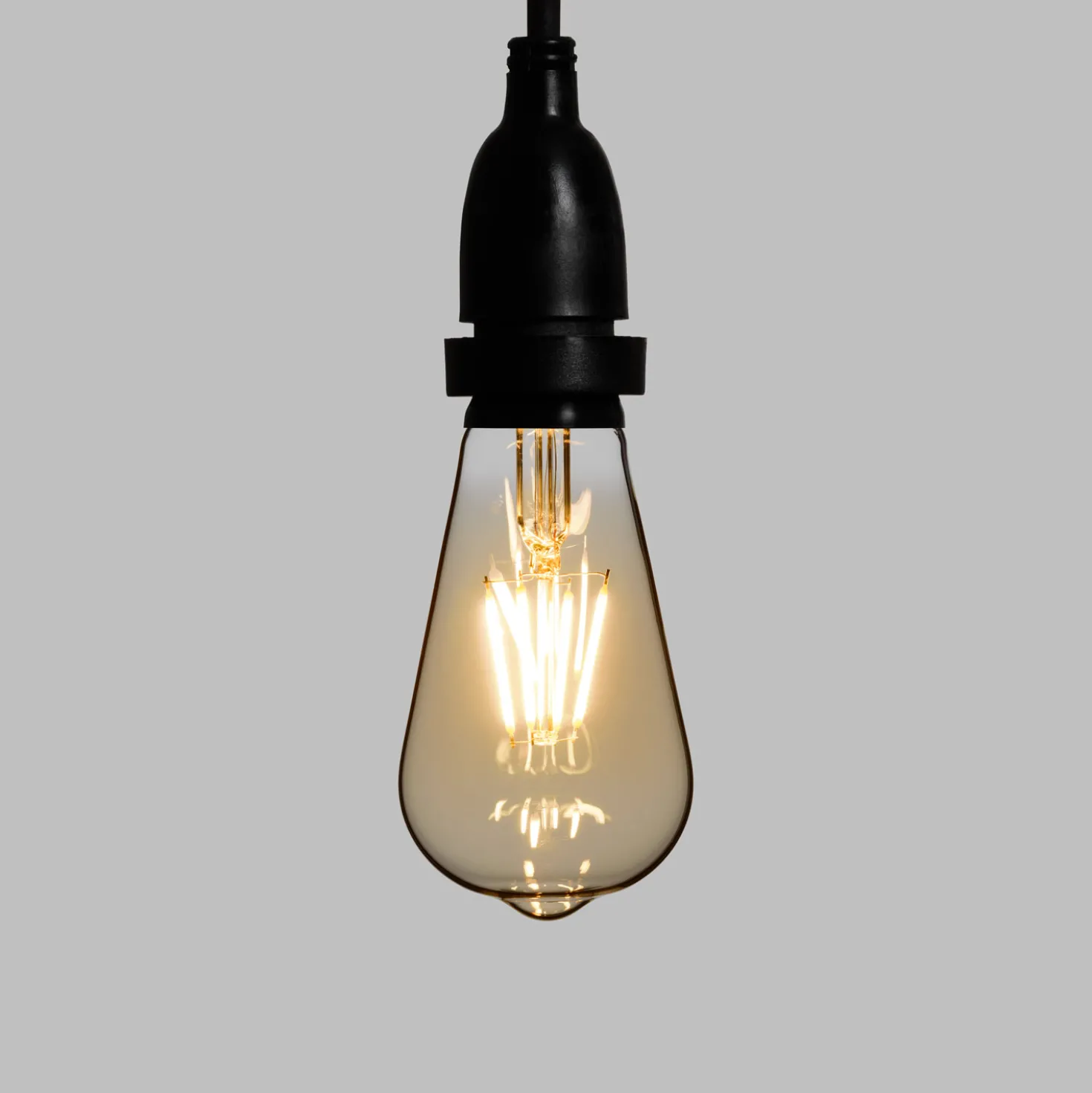 Catena 5 m, 8 lampadine led pendenti Edison Ø 64 mm di 4 Watt, h 30 cm, prolungabile