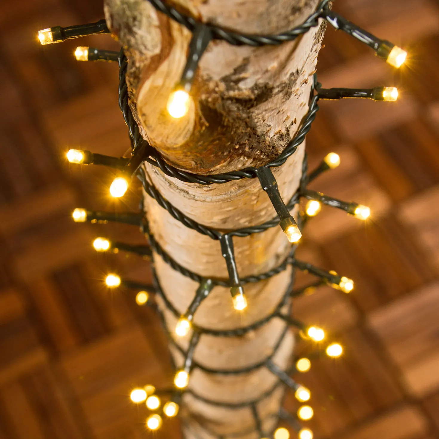 Catena 28 m, 700 led bianco caldo, cavo verde