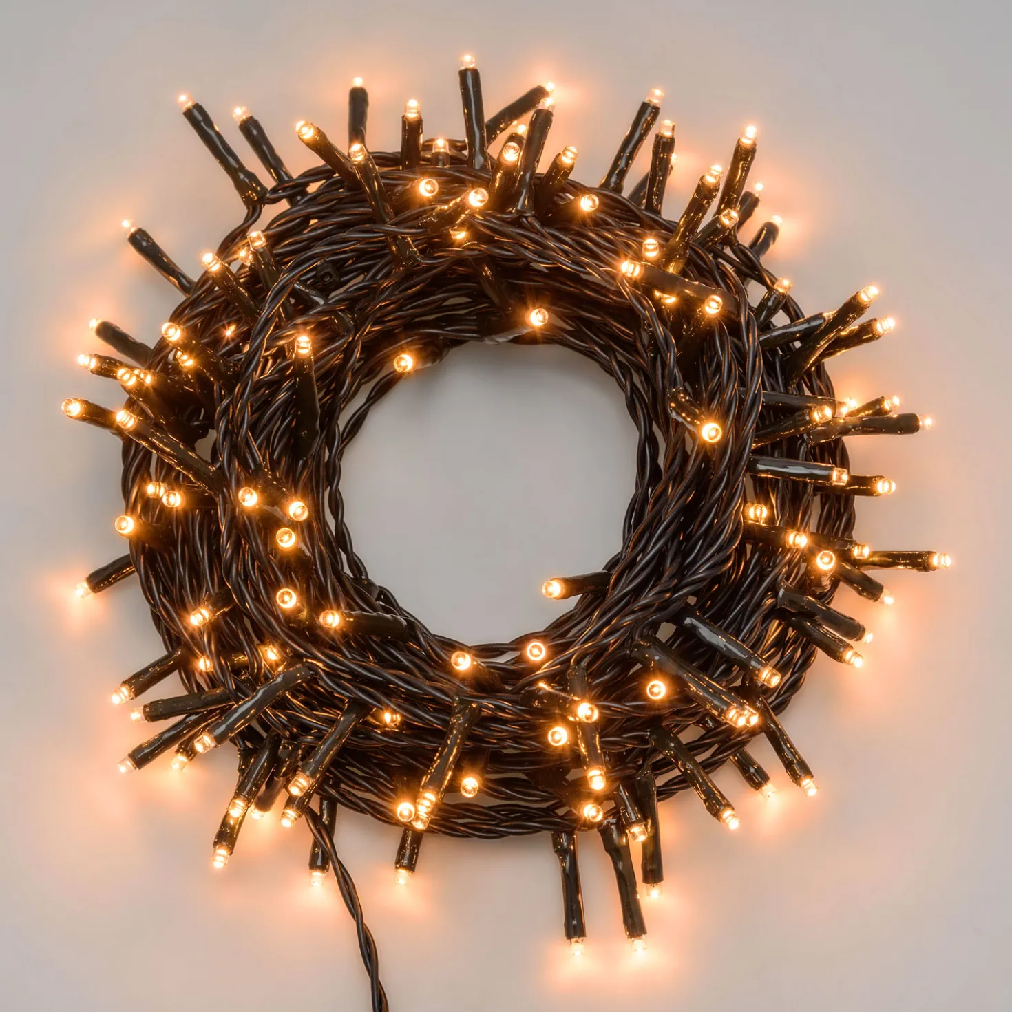Catena 8,9 m, 120 miniled bianco extra caldo, cavo verde