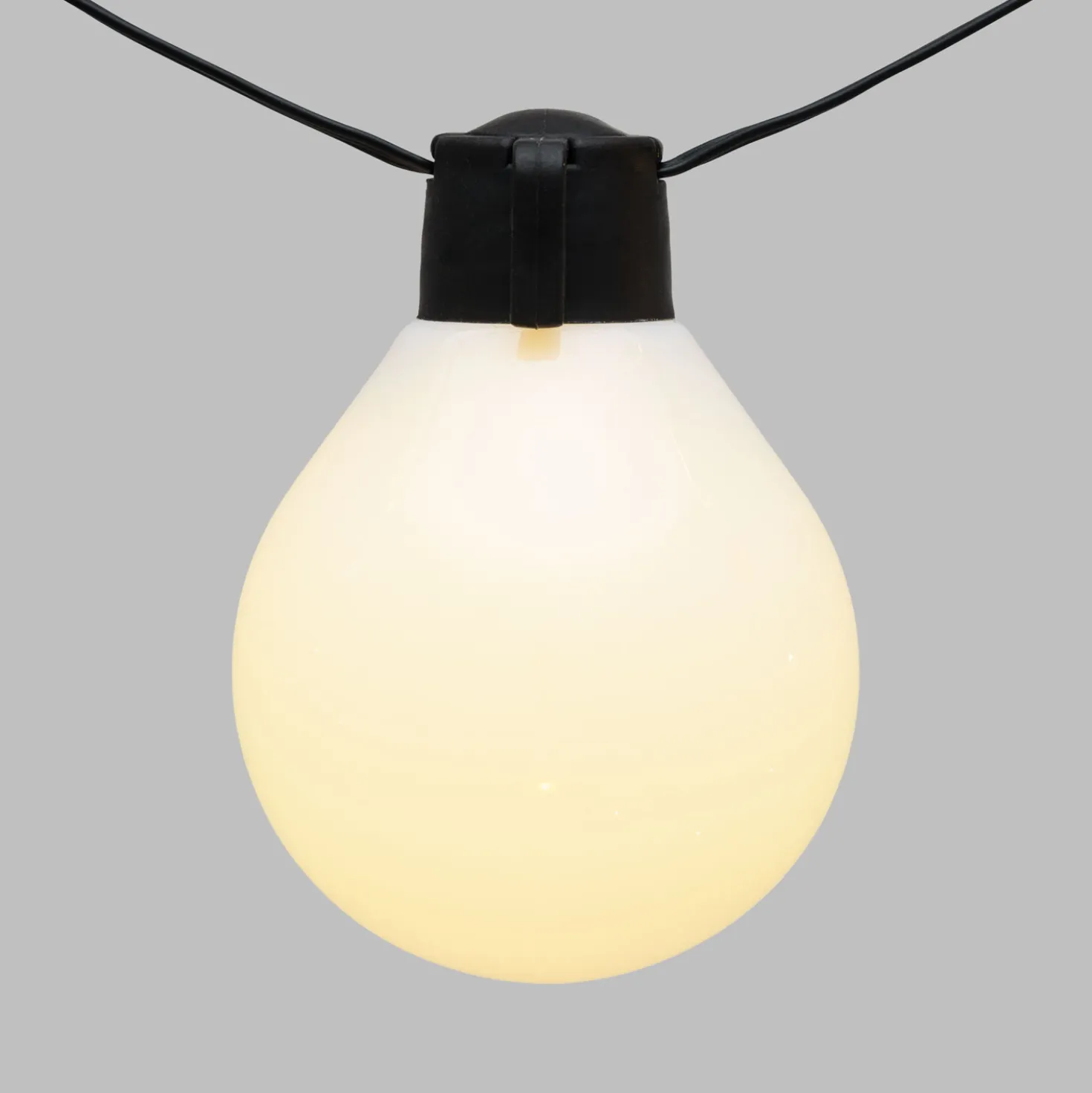 Catena solare 8 m con cavo illuminato, 20 lampadine bianche, 58 led bianco caldo, cavo nero