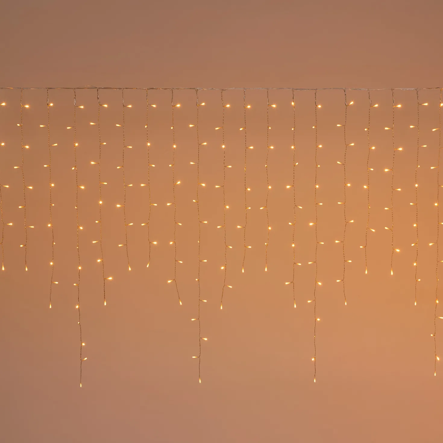 Stalattite Connect+ 5 x h 1,2 m, 550 led bianco caldo, cavo trasparente, prolungabile