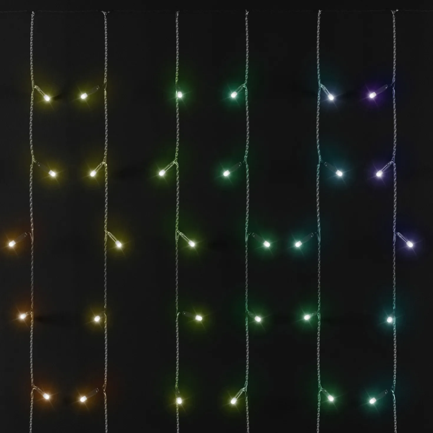 Tenda Twinkly Plus RGB e Bianco caldo, 0,5 x h 4 metri, 250 Pixel Led, cavo nero