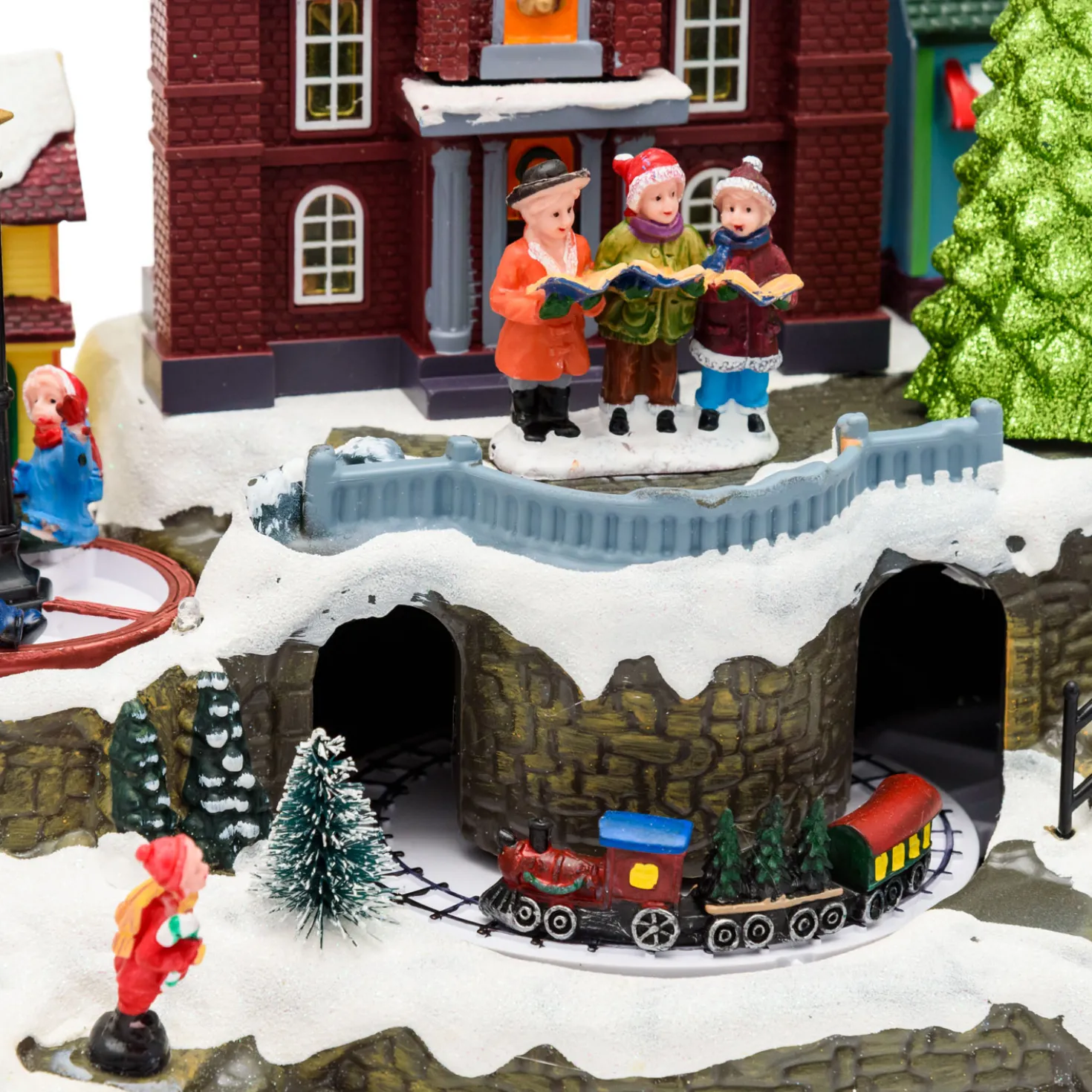 Villaggio Innevato con Chiesa e Trenino, Albero e Giostra per Bambini rotanti, h 27 cm, musiche natalizie